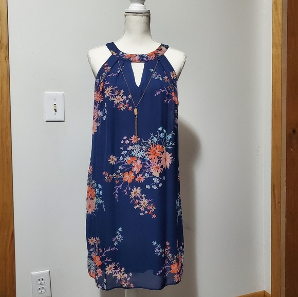 BCX Flowy Floral Dress with Necklace - Picture 1 of 10